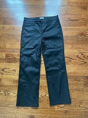 Sneak Peek Straight-Leg Black Women’s Jeans